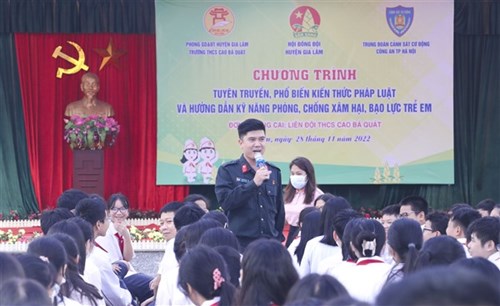 Huyện Gia Lâm long trọng kỷ niệm 40 năm Ngày Nhà giáo Việt Nam, tôn vinh các nhà giáo.